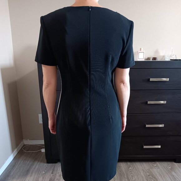 Vintage Joseph Ribkoff Sheath Dress Black White Flame Design Made in Canada - Picture 3 of 4